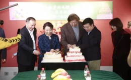 親近生命的根，馮驥才先生八十正青春