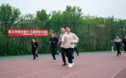 晨光帶露低碳行，九載伴你公益情