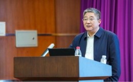 鄔堂春院士講授“環(huán)境與健康”