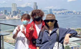 張柏芝帶長(zhǎng)子逛街慶生,15歲Lucas卷發(fā)似搖滾歌手