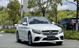 2023款奔馳c260l落地多少，新車價(jià)格32萬(wàn)起(奔馳c260l裸車價(jià)多少)