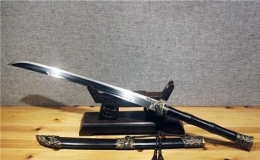 三國十大兵器排名，青釭劍排名第一，方天畫戟排第二